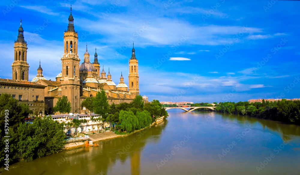 Pilar's cathedral and Ebro river