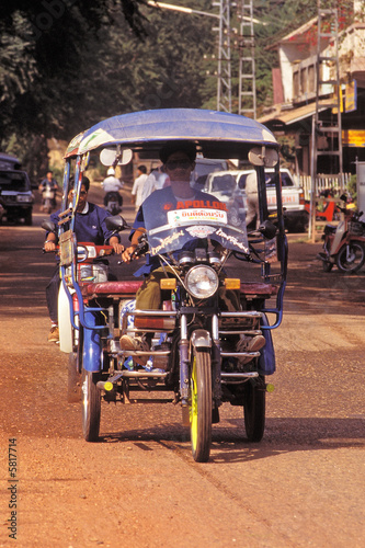 rickshaw à vientiane © Pat on stock