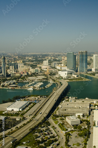Fototapeta Naklejka Na Ścianę i Meble -  Aerial view of city