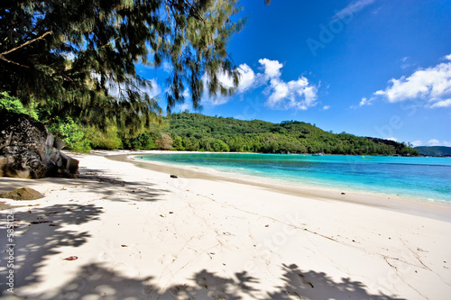 Fototapeta Naklejka Na Ścianę i Meble -  beautiful beach on seychelles