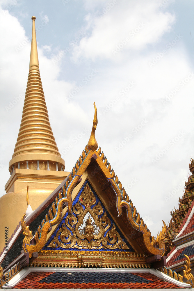 Architecture detail in the Emerald buddha temple
