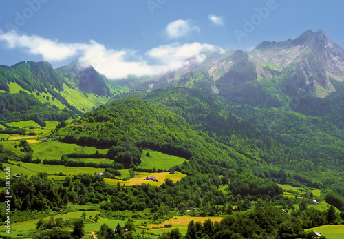 The pyrenees on the france spain border  © david hughes