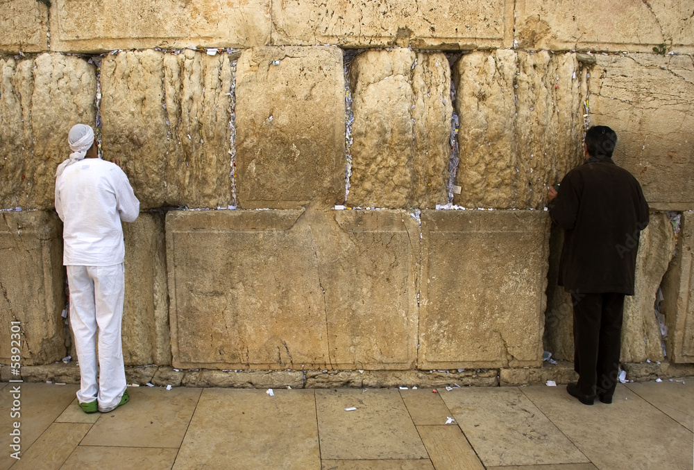 The prays in western wall in Jerusalem