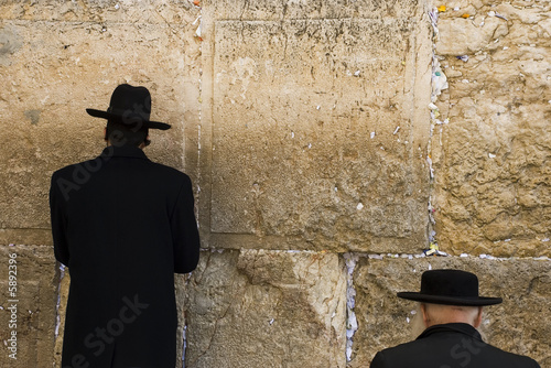 Fotografie, Obraz The prays in western wall in Jerusalem