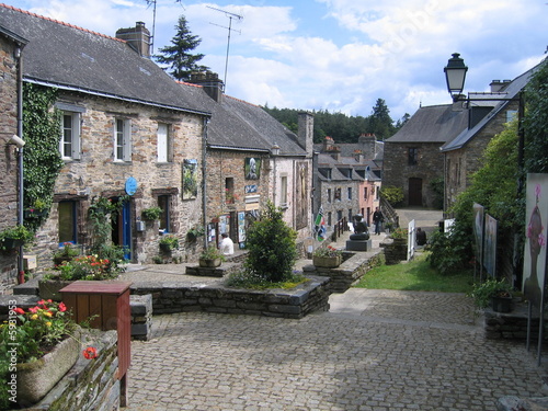 Rue des artisants à La Gacilly photo