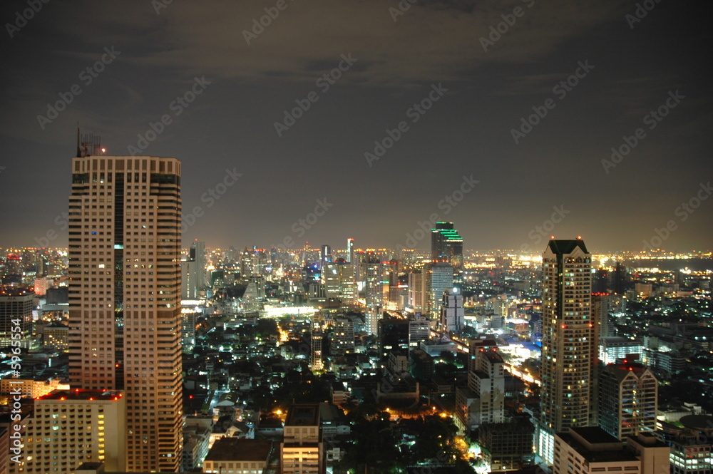 Fototapeta premium bangkok bei nacht