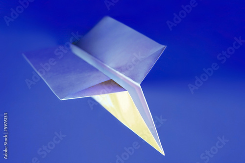 Papierflugzeug