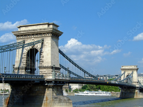 Budapest Szechenyi Chain Bridge © citylights
