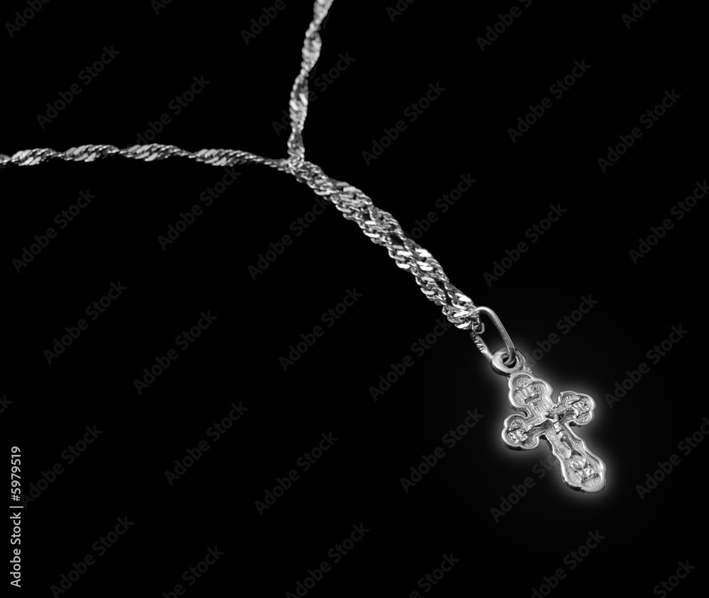 Silver chain with a dagger glow Silver chain with a dagger glow