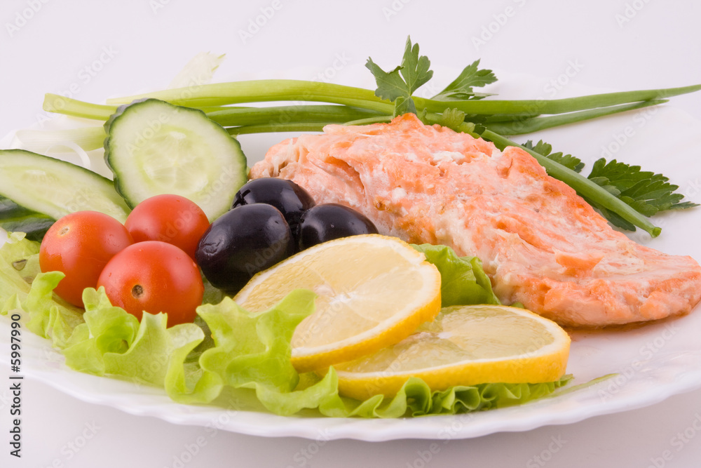 Stake from a trout with vegetables