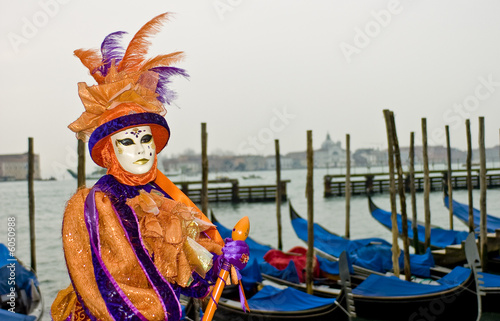 Venice orange mask
