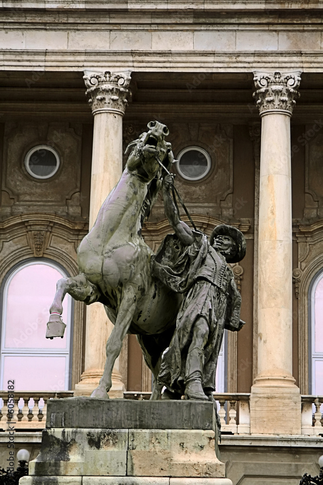 Photo of sculpture, situated near royal palace