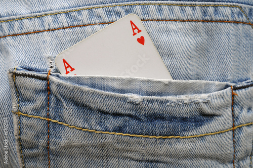 Ace of hearts in pocket - hide trump