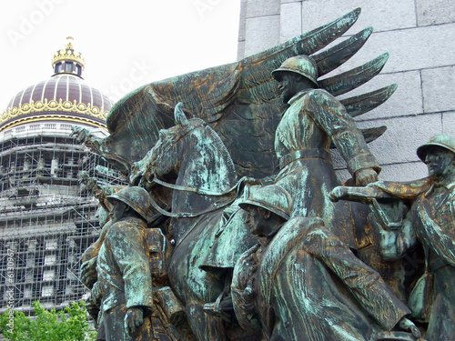 Monumento conmemorativo en Bruselas photo