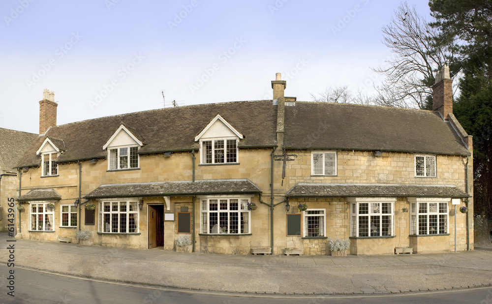 Pub high street broadway cotswolds worcestershire uk Pub high street broadway cotswolds worcestershire uk
