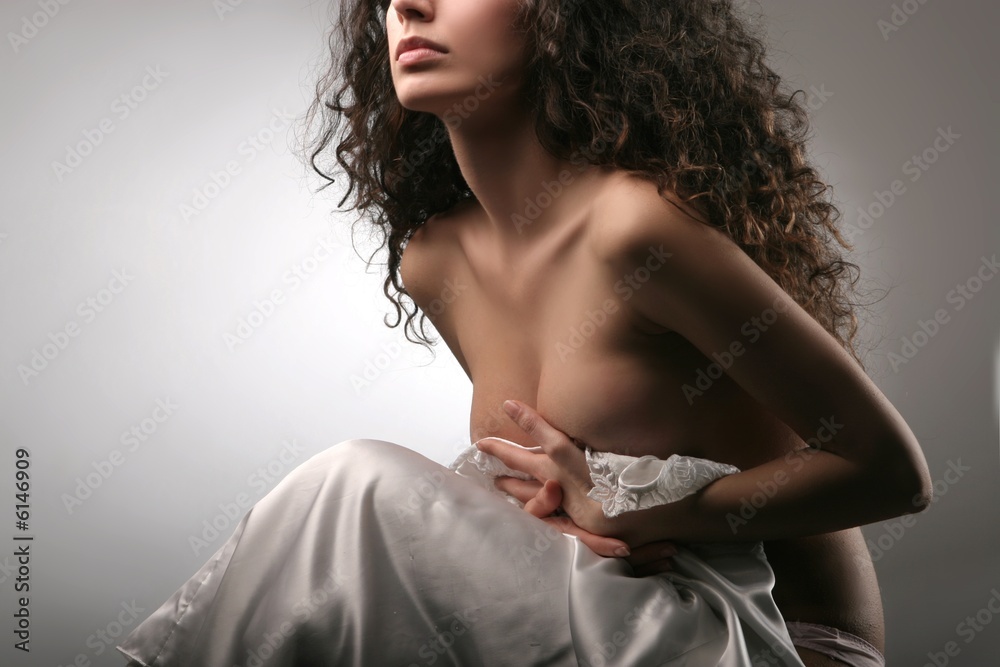 Naklejka premium undress 77