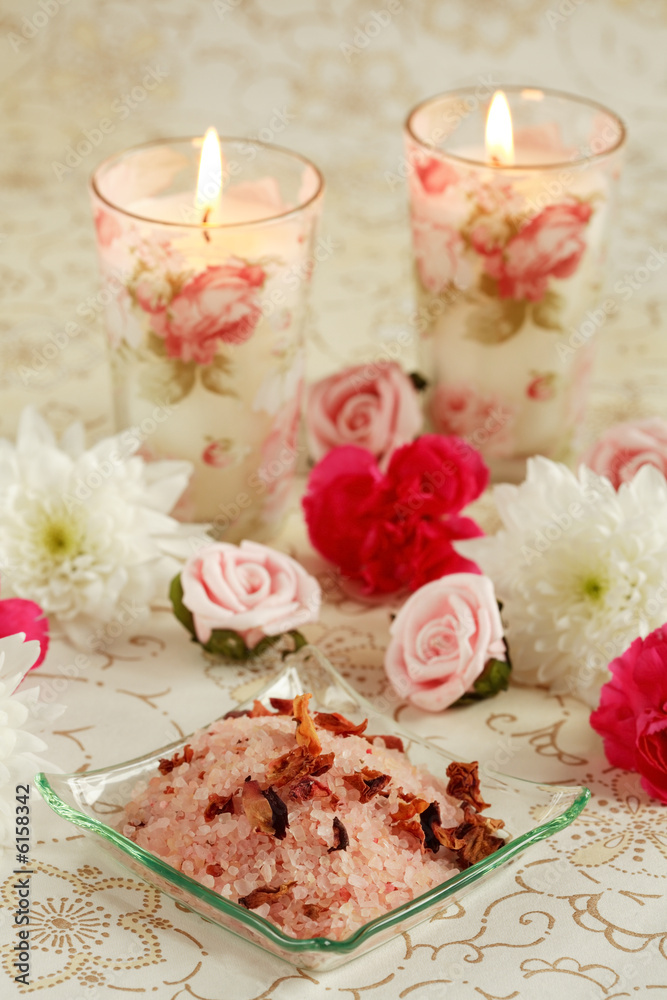 Bath salt with dry rose petals Bath salt with dry rose petals