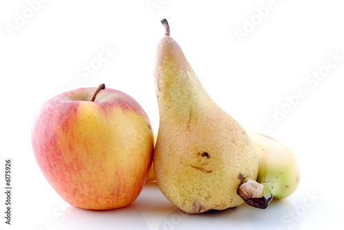 Pomme, poire et banane