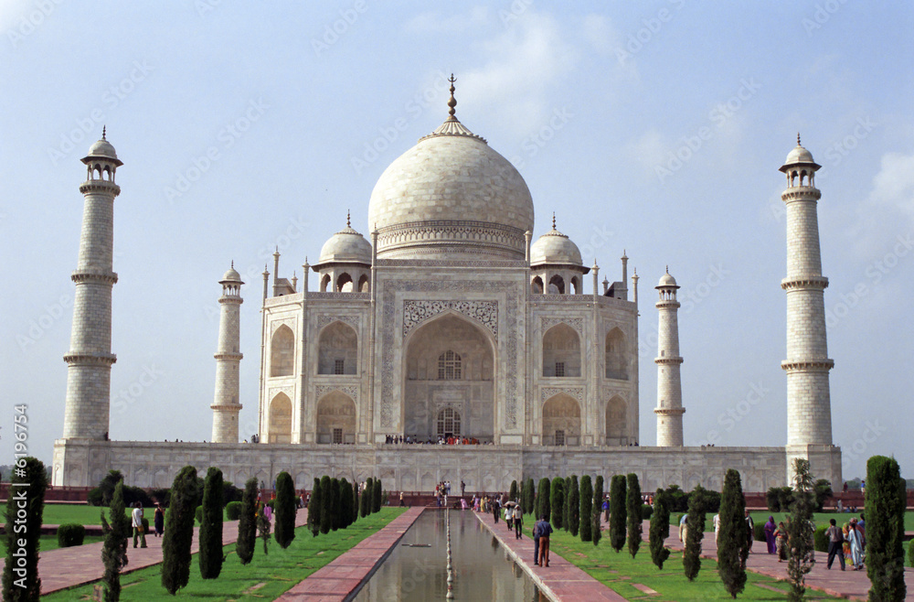 Obraz premium Taj Mahal and reflection pool