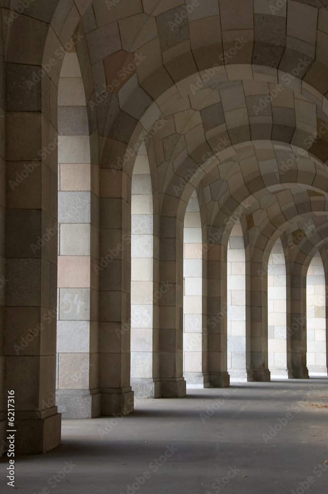 Arches autour du Palais des Congres d'Hitler, Nuremberg