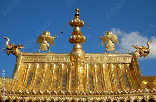 The roof of a Tibetan Buddhist temple