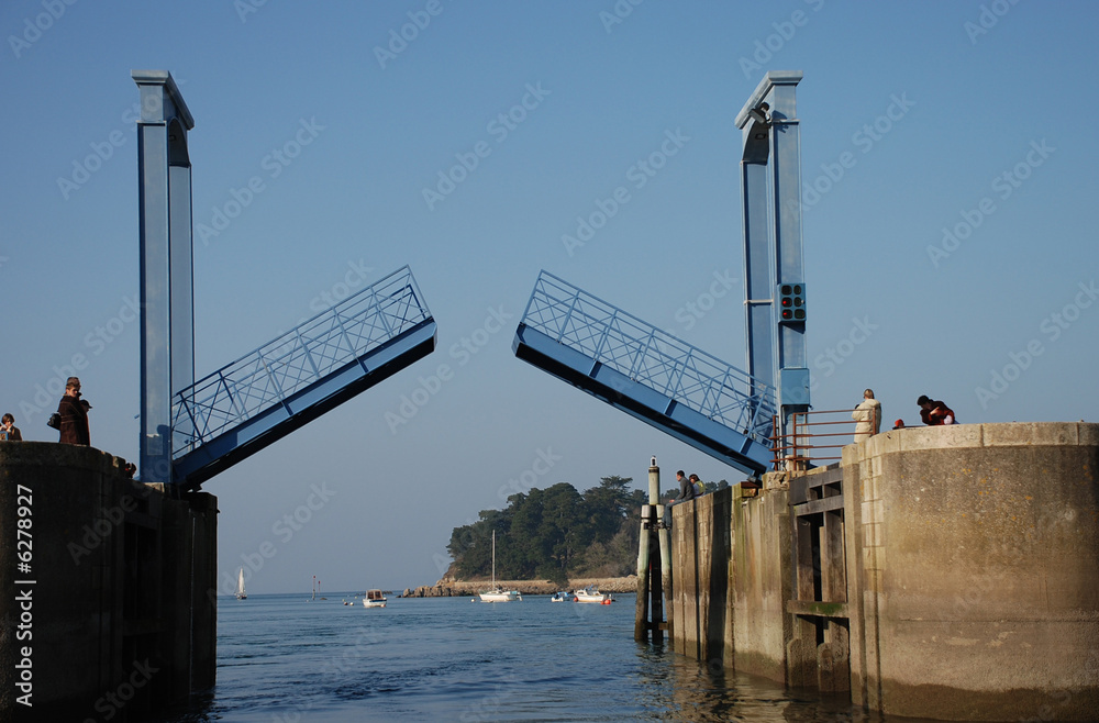 Obraz premium écluse au port Rhu