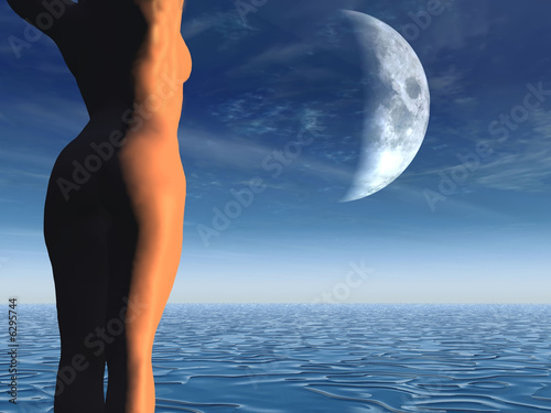 femme mer et lune photo