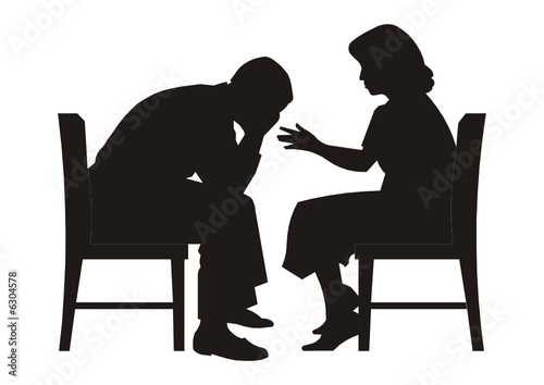 Hombre y mujer sentados