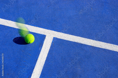 Tennis ball motion, landing inside the line