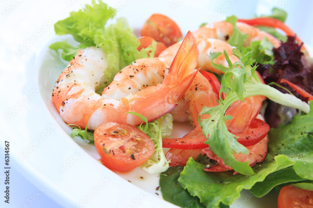 Shrimp salad, with king prawns and mixed greens