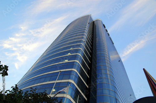 Skyscraper in Seoul (center)