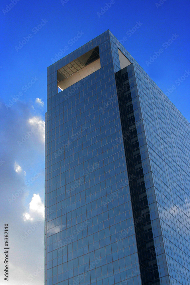 Obraz premium Modern Medical Skyscraper
