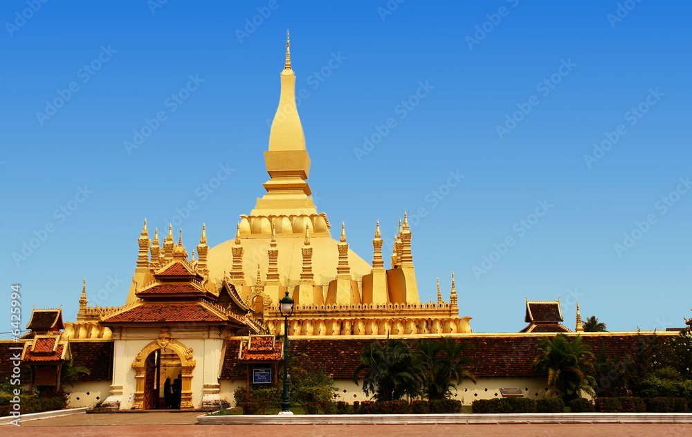 temple that luang au laos