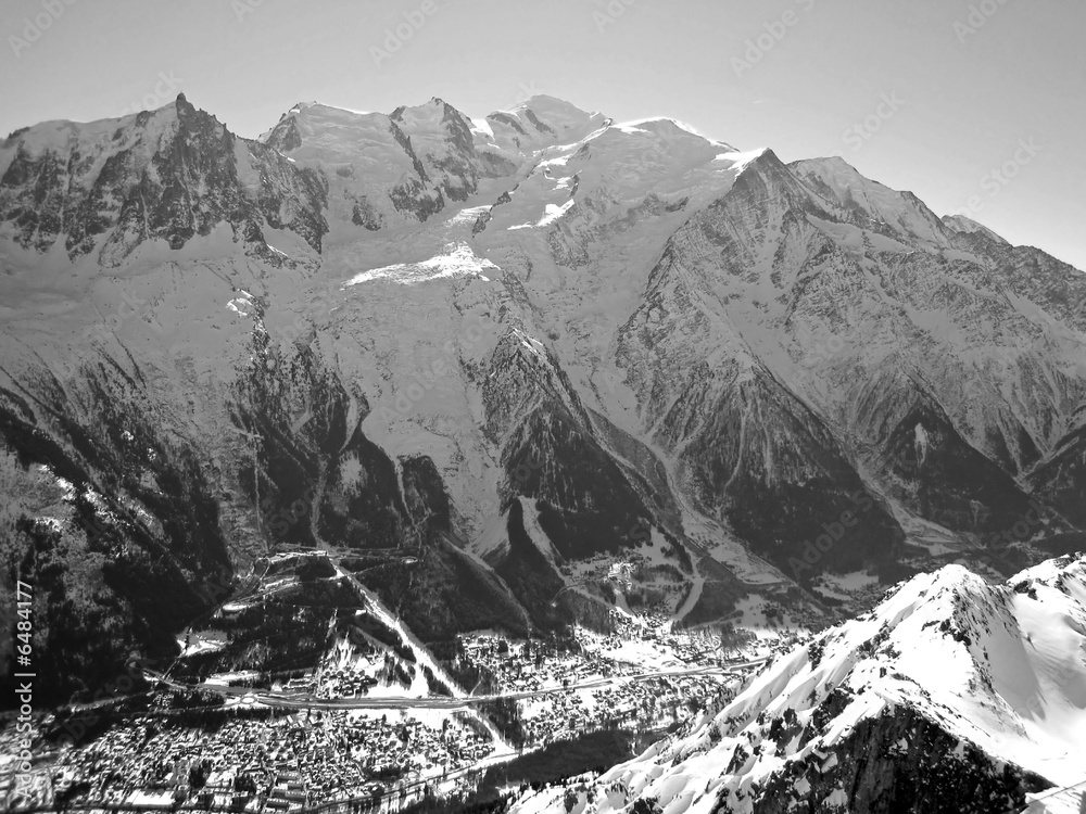 Mont Blanc Massif mountain range with Chamonix below