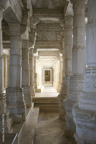 ranakpur,alignement de piliers photo