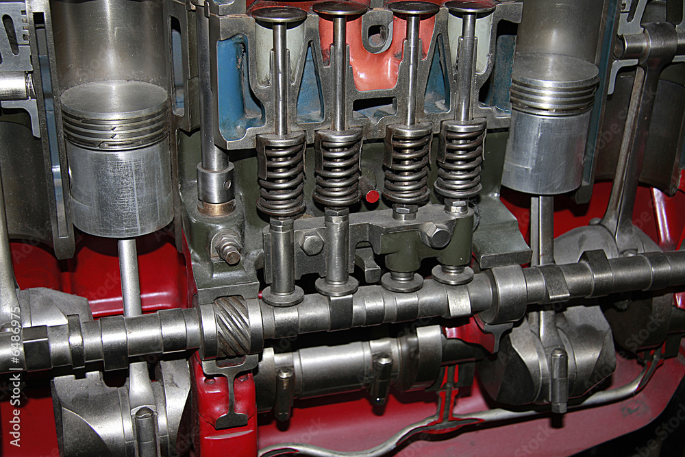 Vue en coupe d'un moteur