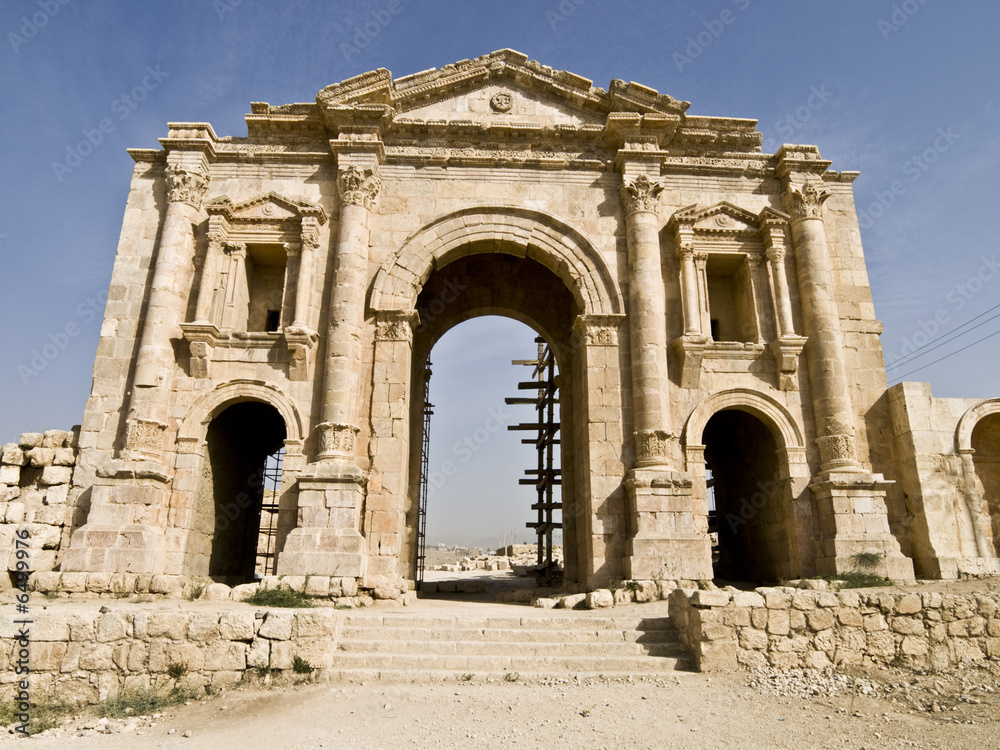 Hadrian Arch of Triumph, Jerash