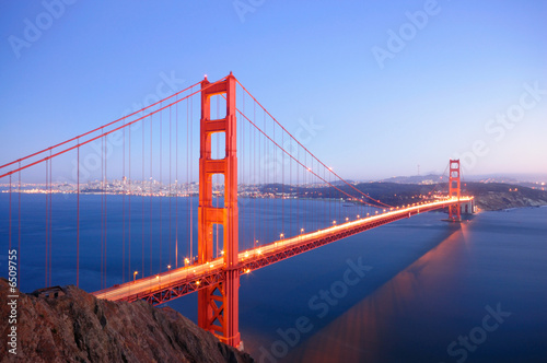 Golden Gate Bridge glows in the dusk