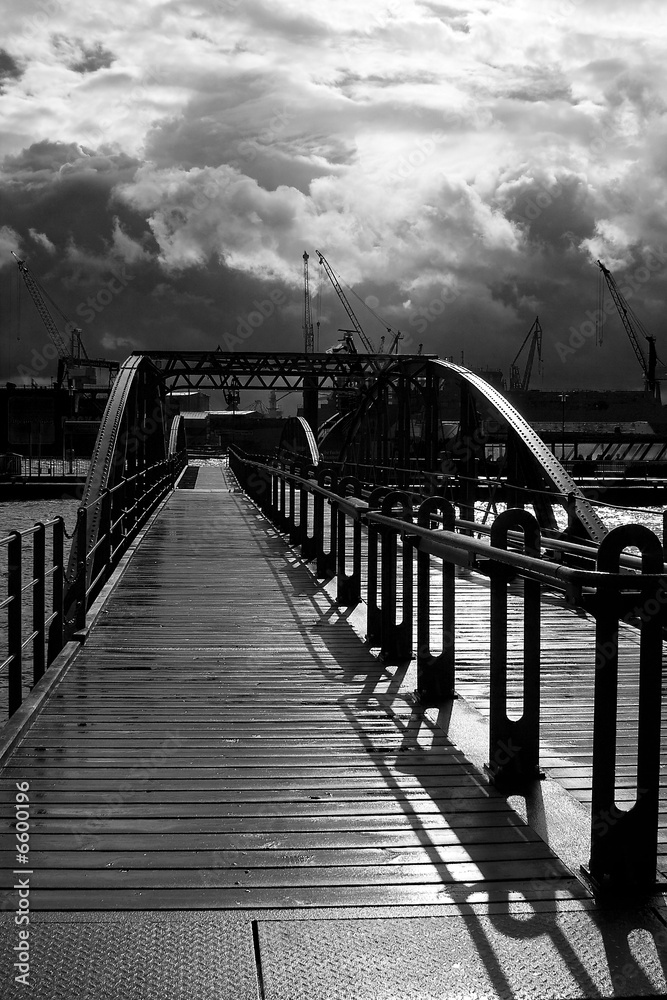 Obraz premium Landungsbrücke in Hamburg