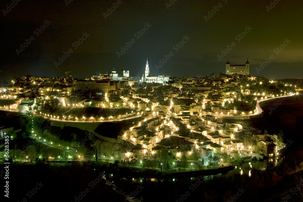 Panoramica de Toledo de noche