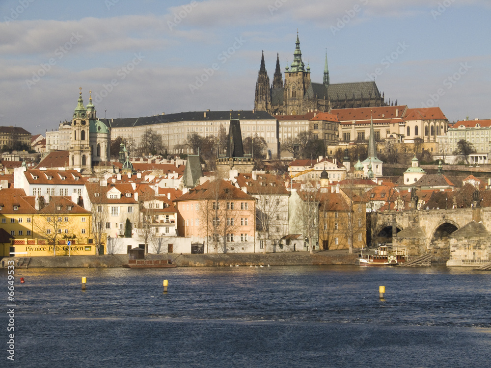 Fototapeta premium Château et Pont Charles de Prague
