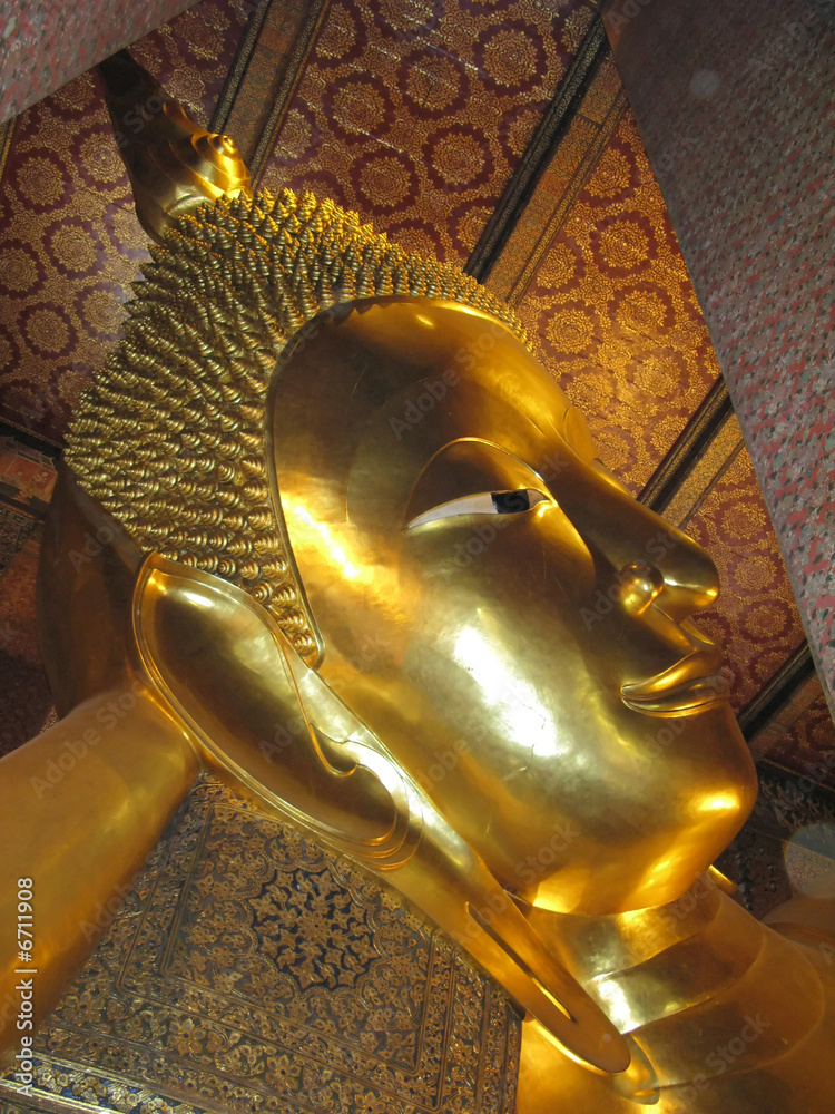 Reclining Buddha in Wat Po temple, Bangkok