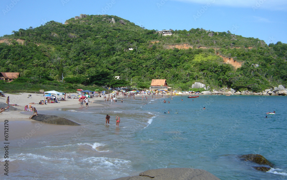 Fototapeta premium playa con gente