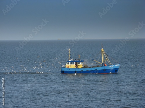Dutch fisherboat © Tom Suter