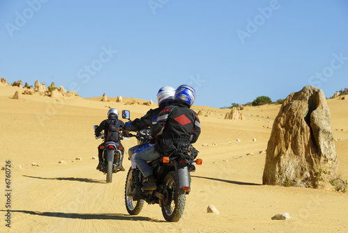 Fototapeta Naklejka Na Ścianę i Meble -  Motor riders in the Pinnacles desert Australia