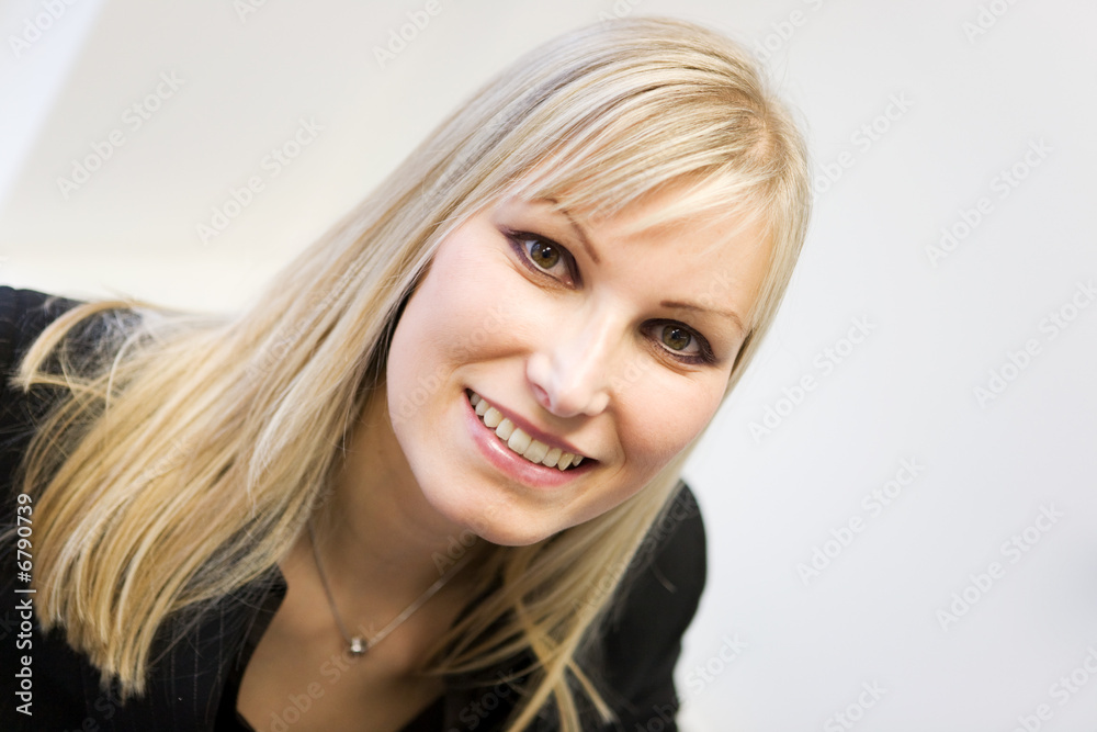 Naklejka premium Femme dynamique et classe