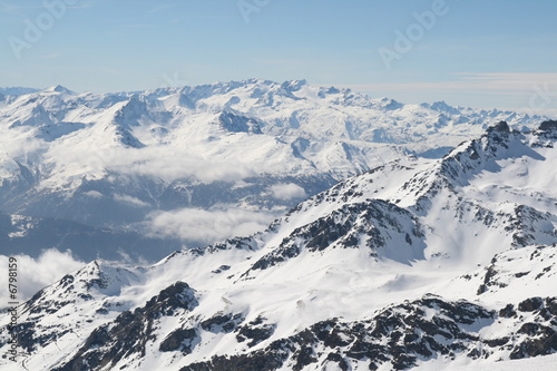 les alpes sous la neige
