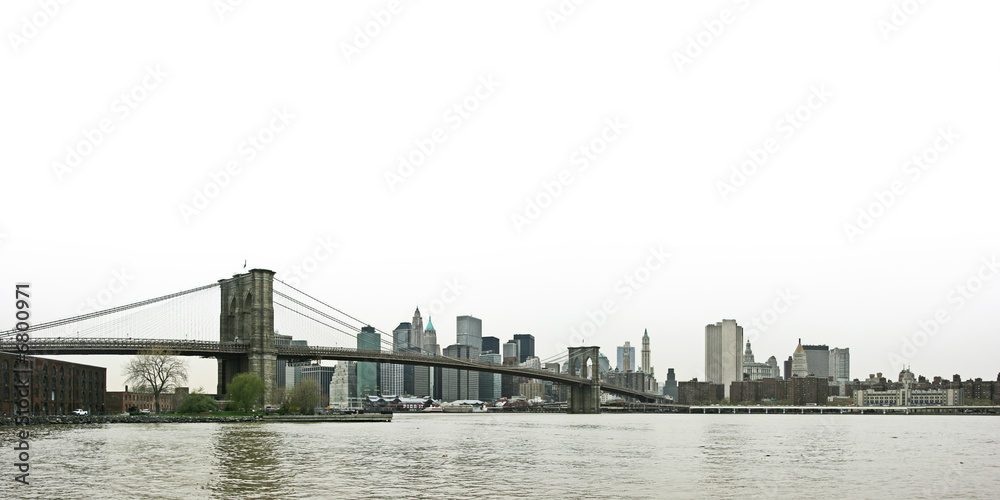 Brooklyn bridge and lower Manhattan skyline panoramic view over