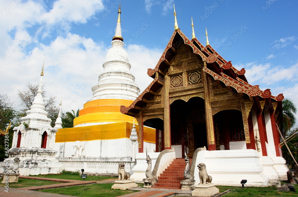 Fototapeta premium temple et pagode a chiang mai, thailande