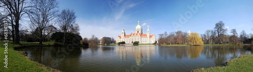 Neues Rathaus in Hannover mit Maschteich